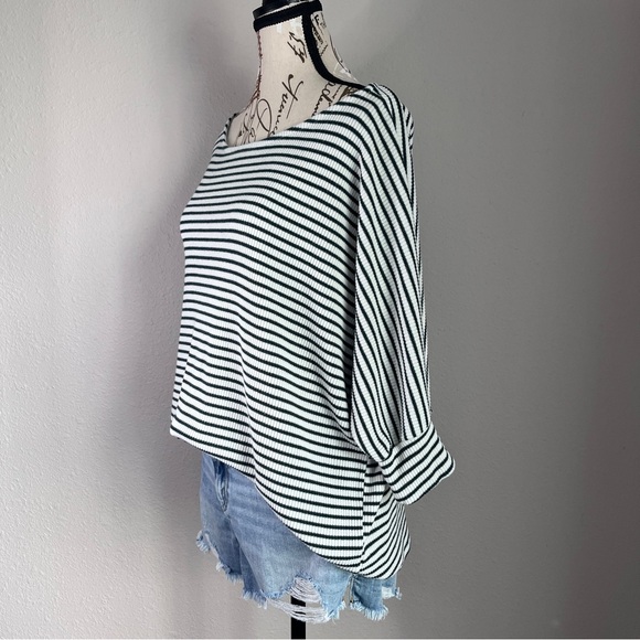 Gilli 3/4 Dolman-Sleeve Ribbed Boatneck Top - Picture 2 of 6